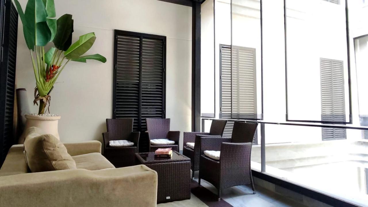 Selecta Elegante Apartamento Con Patio En Centro Historico Sevilla Exteriör bild